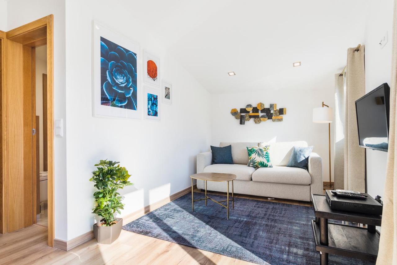 Apartament Perfect 1 Bed In Chiado With Terrace And Aircon Lizbona Zewnętrze zdjęcie